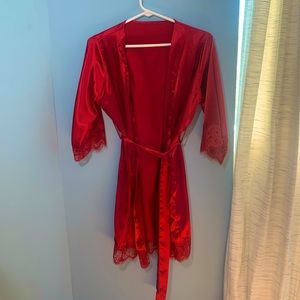 RED SATIN ROBE WITH LACE EDGES